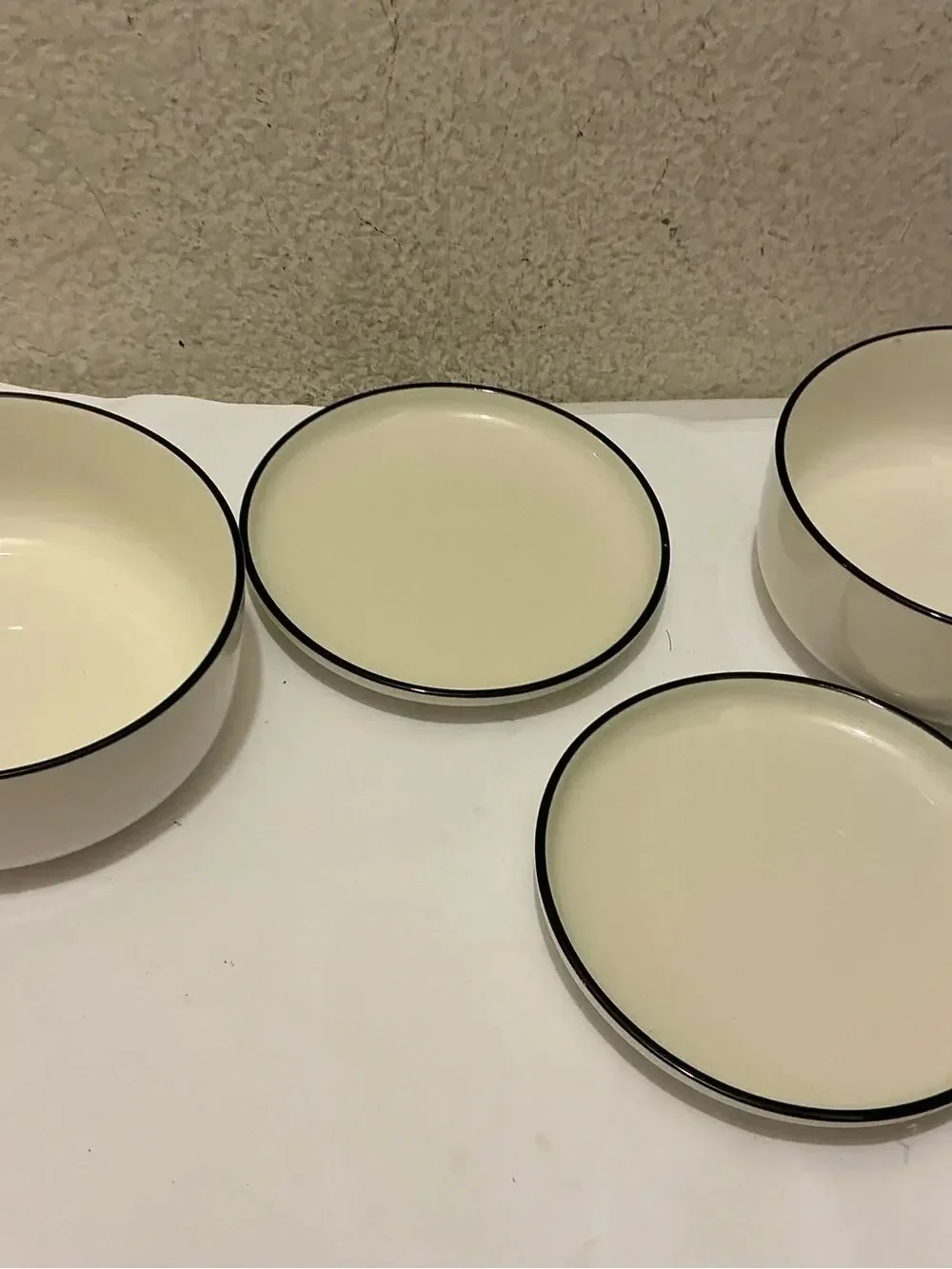 Malacasa Porcelain Cream Ceramic Dinnerware Set with Black Rim -G1